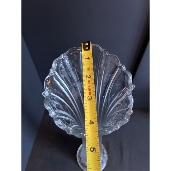 Beautiful Clear Antique 15 Inch Tall Swung Glass Vase Scalloped &Decorative Base - Picture 14 of 15